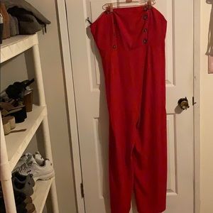 RED SLEEVELESS FOREVER 21 JUMPSUIT